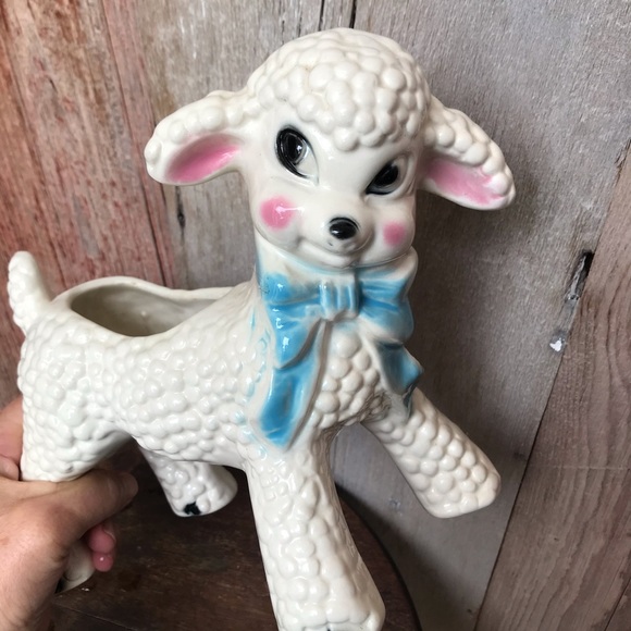 Vintage Hull #287 Lamb Planter - Picture 1 of 6